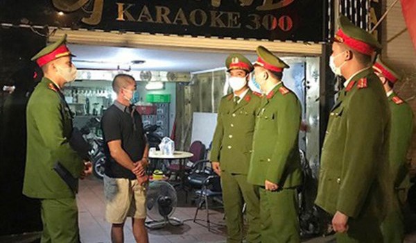Hà Nội: Từ 0h ngày 1/2, dừng hoạt động quán karaoke,...đảm bảo an toàn phòng chống dịch COVID-19